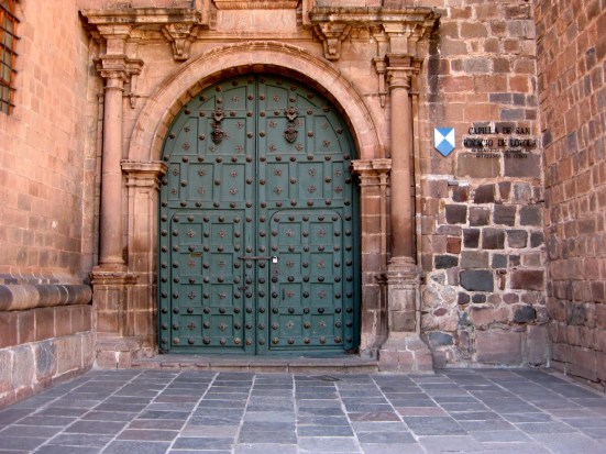 Door on the Cathedral of Santo Domingo.